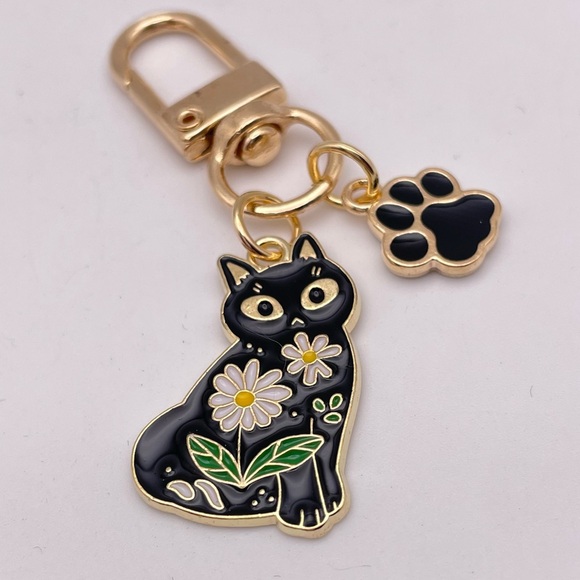 KITTY PAW PRINT | Bag Charm | Keychain (Brand New!) 🐾 - Picture 2 of 5